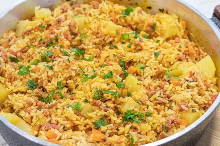 Arroz com linguiça